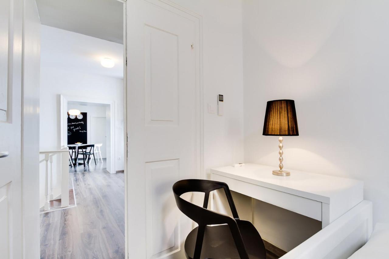 Divinity'S - Old Town Center Apartment Zadar Exterior photo