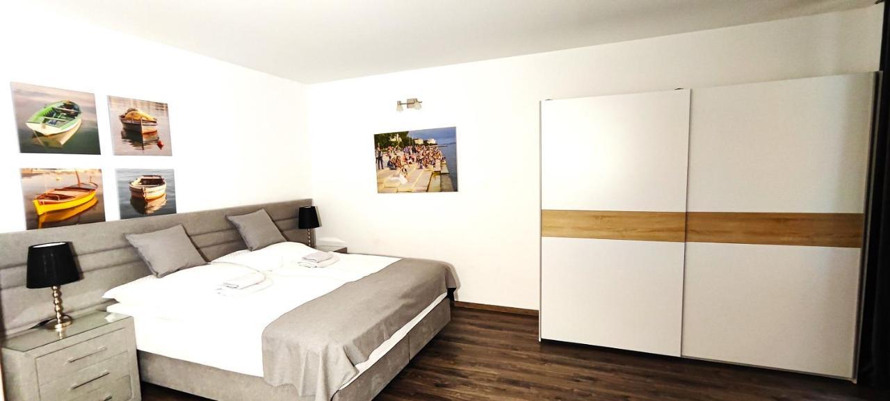 Divinity'S - Old Town Center Apartment Zadar Exterior photo